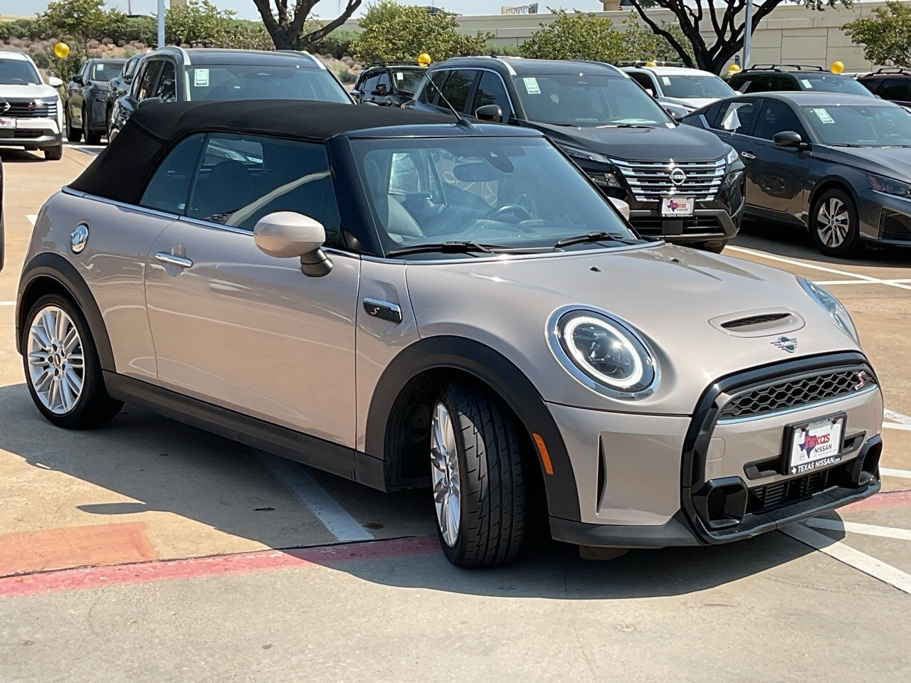 2024 Mini Cooper Convertible Signature photo 4
