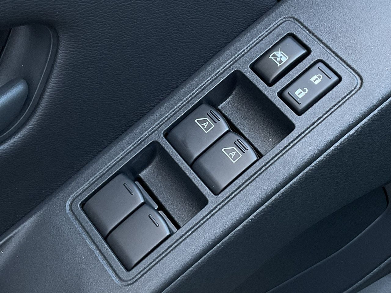 2026 Nissan Frontier S - Photo 12