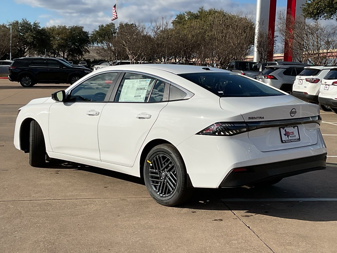 2026 Nissan Sentra SV - Photo 7