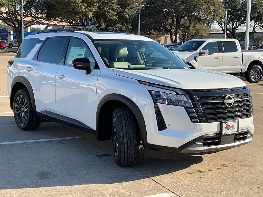 New 2026 Nissan Pathfinder SL SUV
