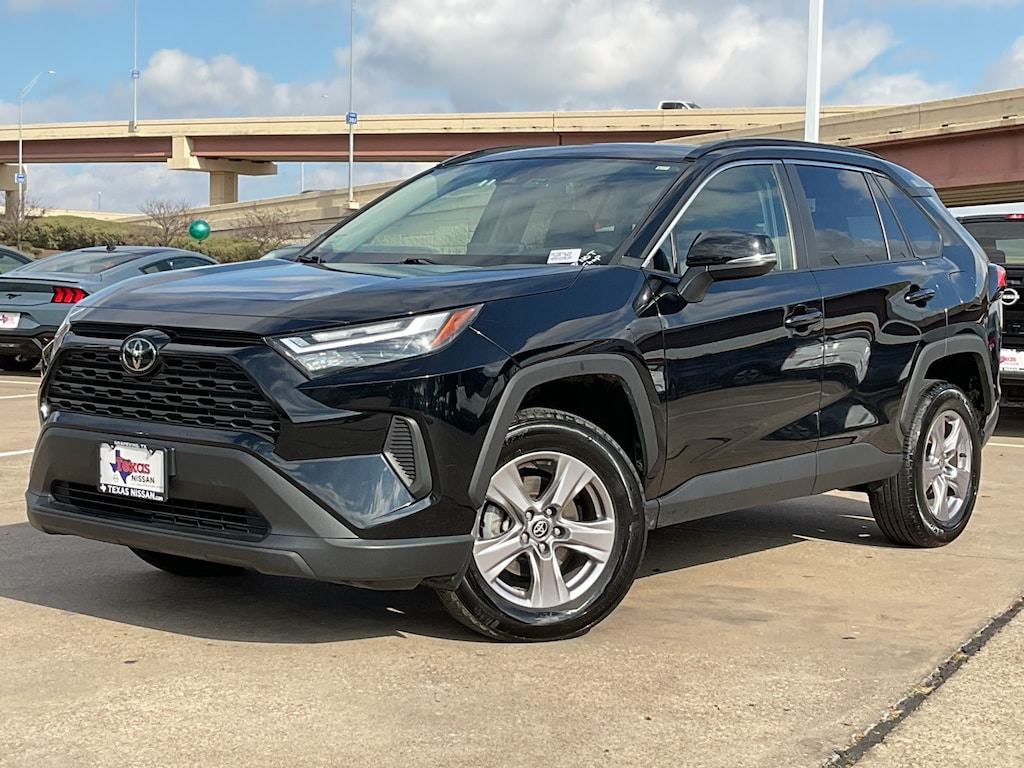 Used 2024 Toyota RAV4 XLE SUV