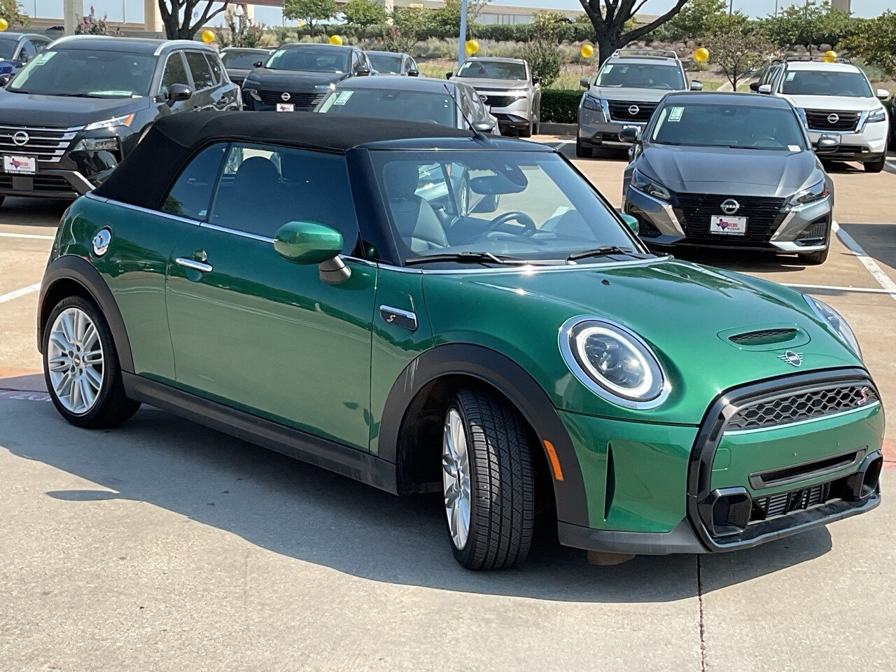 2024 Mini Cooper Convertible Signature photo 4