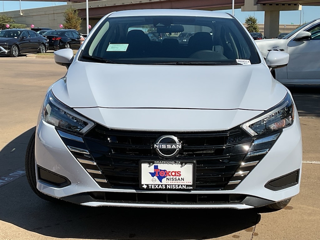 New 2025 Nissan Versa 1.6 SV Sedan
