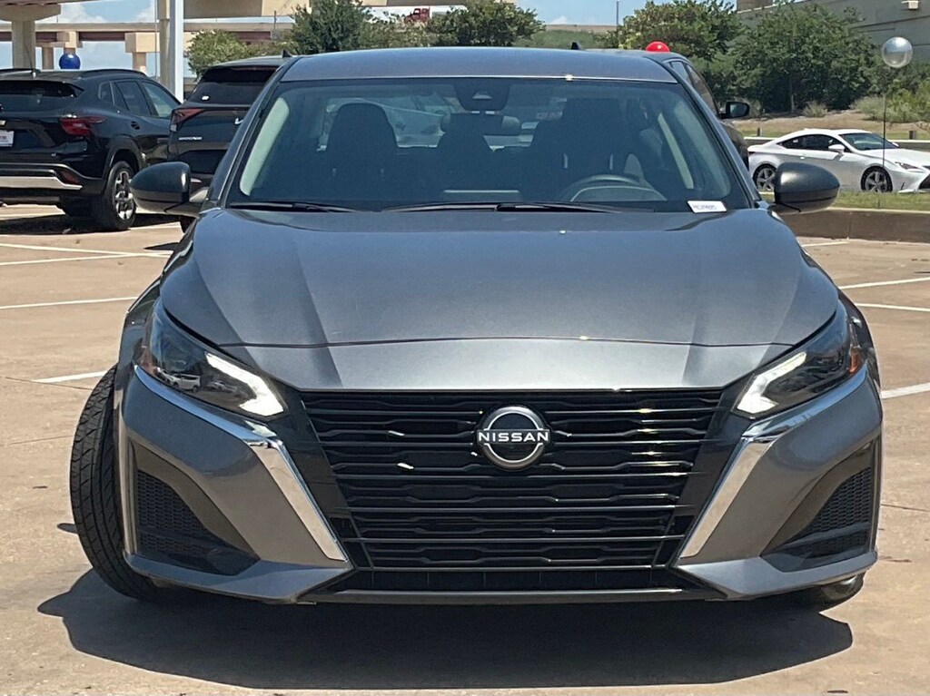 Used 2025 Nissan Altima 2.5 SV Sedan