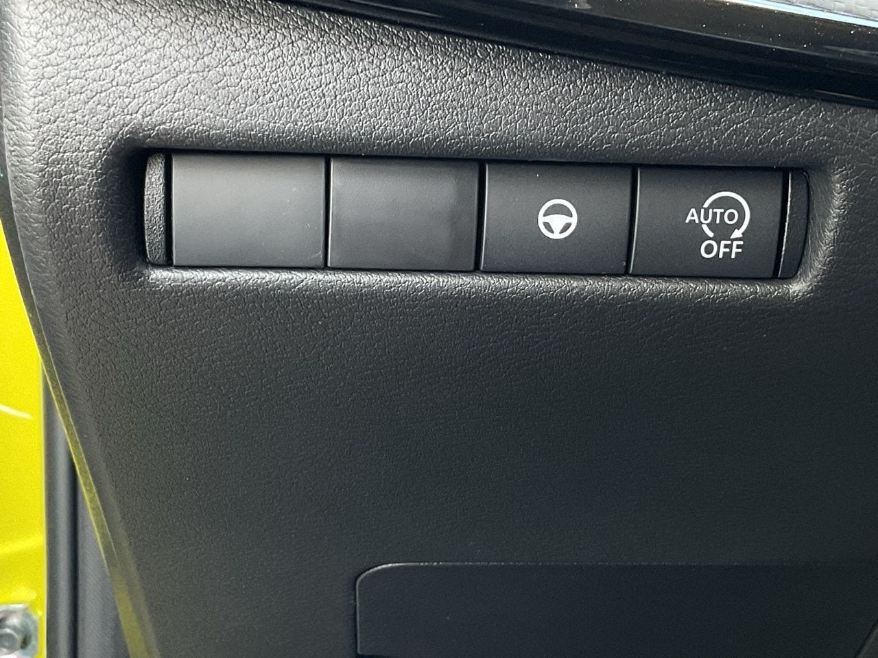 2026 Nissan KICKS SR - Photo 25