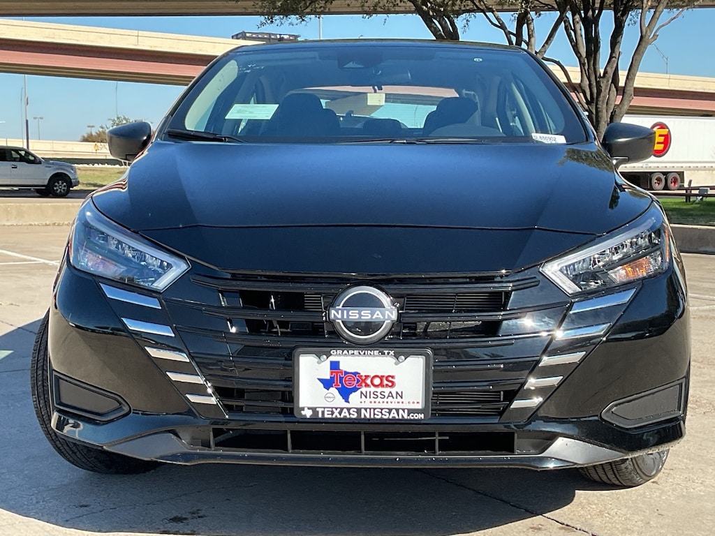 New 2025 Nissan Versa 1.6 S Sedan
