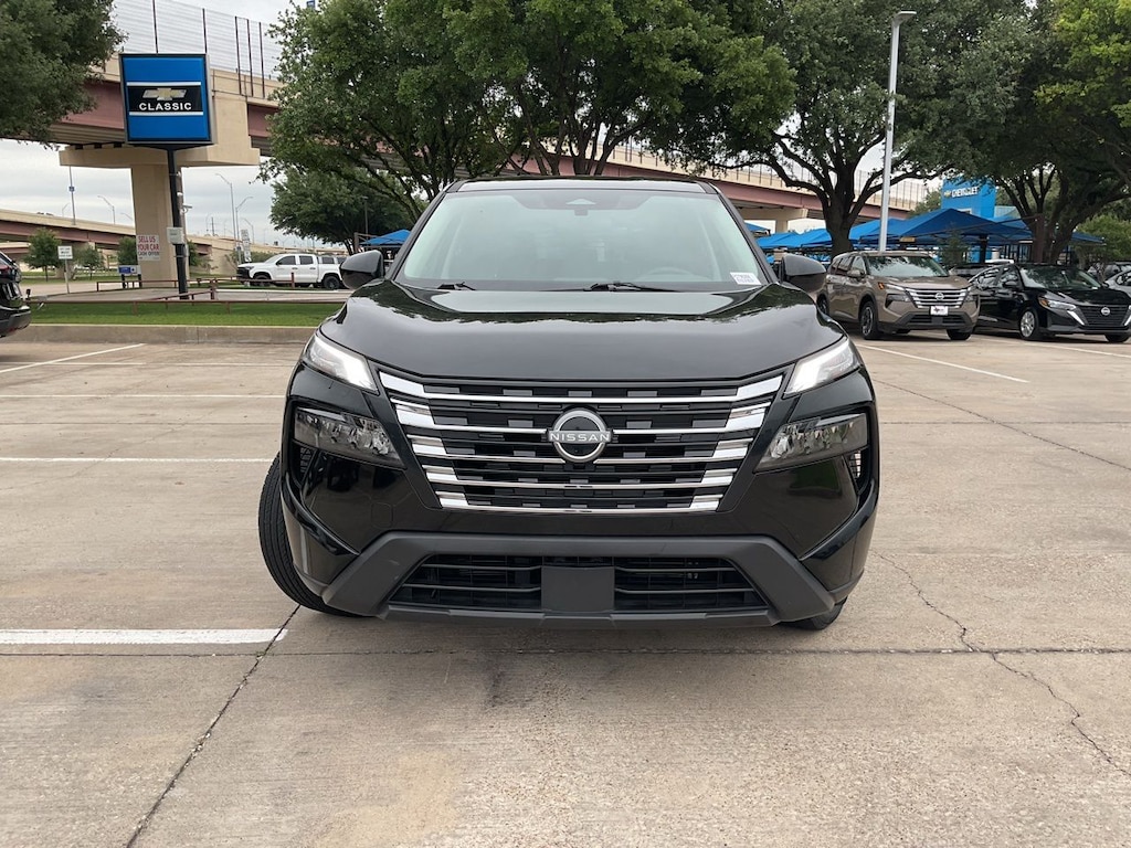 Used 2025 Nissan Rogue SV SUV
