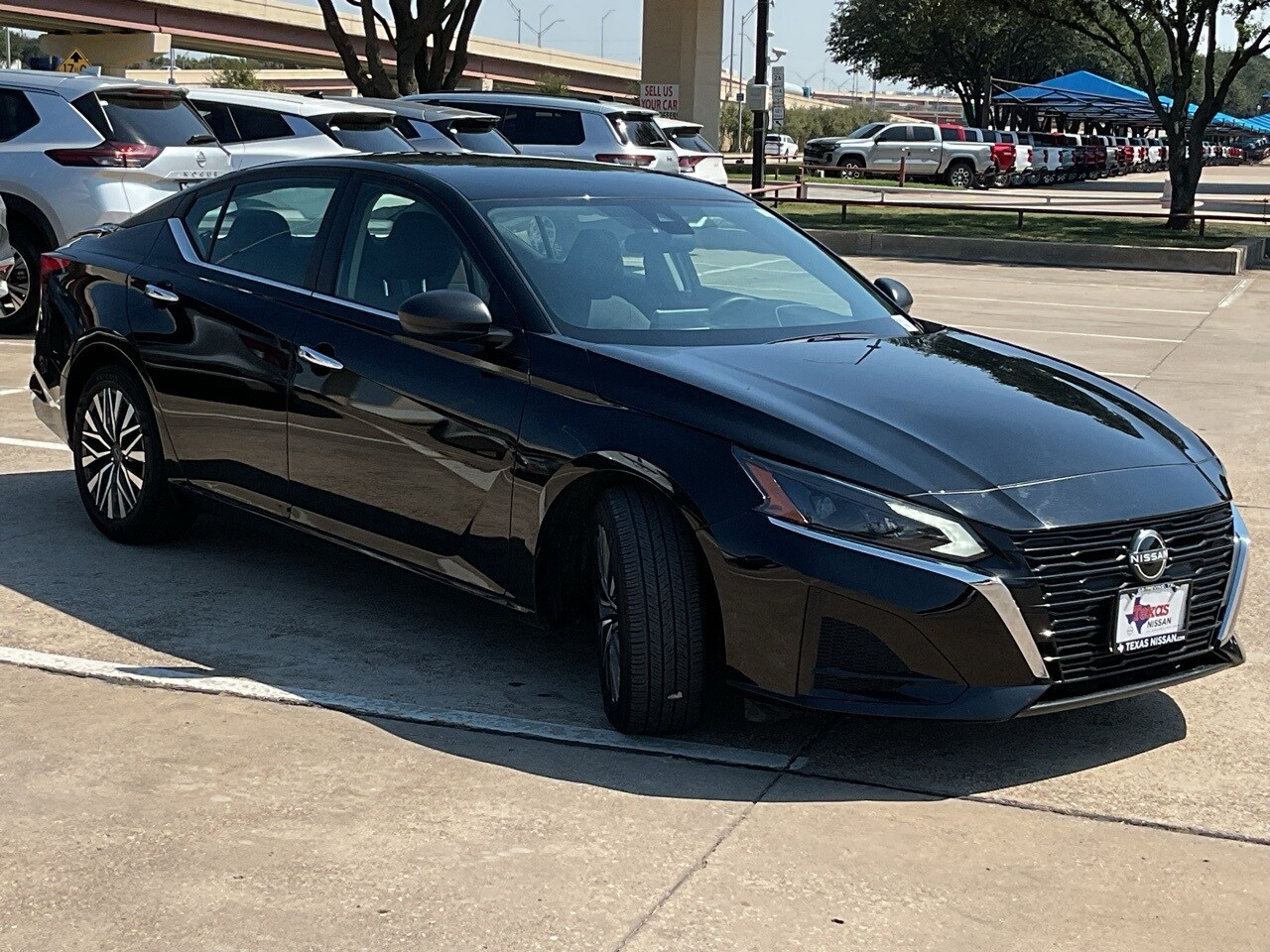 2024 Nissan Altima 2.5 SV photo 4