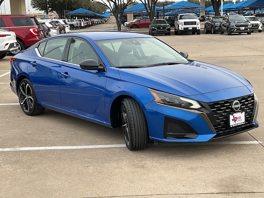Used 2025 Nissan Altima 2.5 SR Sedan