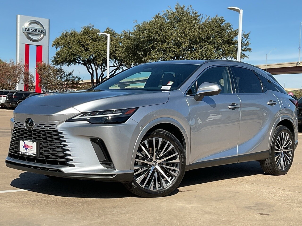 2023 Lexus RX 350 photo 2