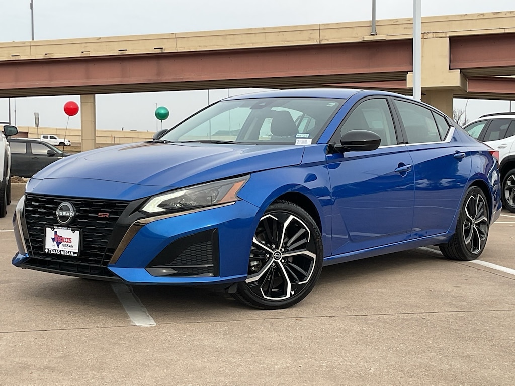 Used 2025 Nissan Altima 2.5 SR Sedan