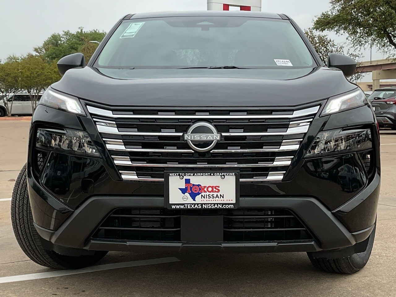 2025 Nissan Rogue S photo 3