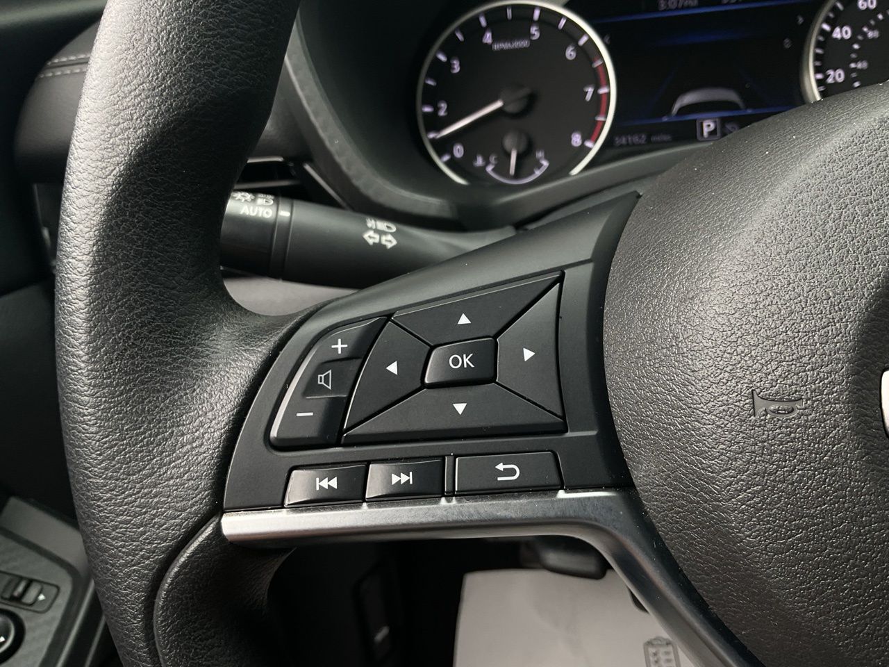 2025 Nissan Sentra SV - Photo 26