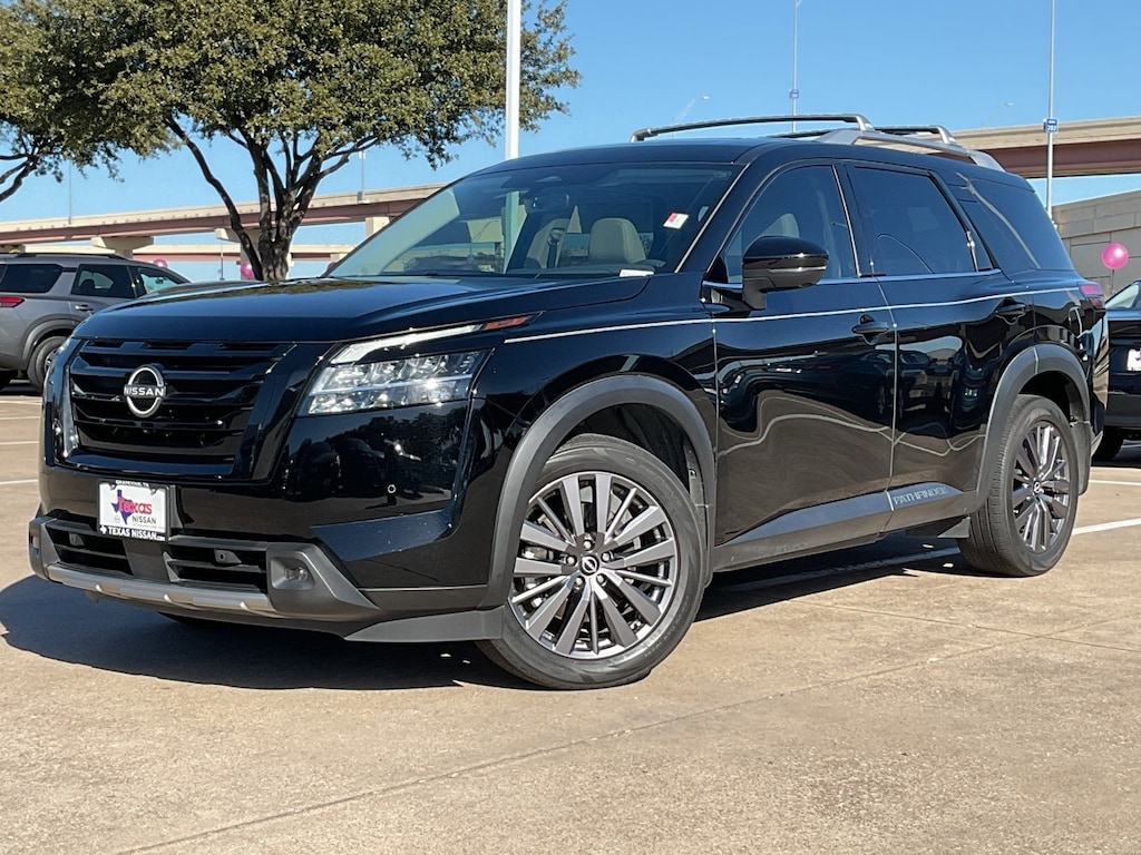 Used 2023 Nissan Pathfinder SL SUV