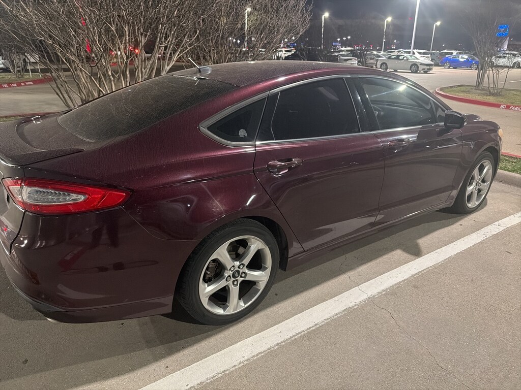 Used 2013 Ford Fusion SE Sedan