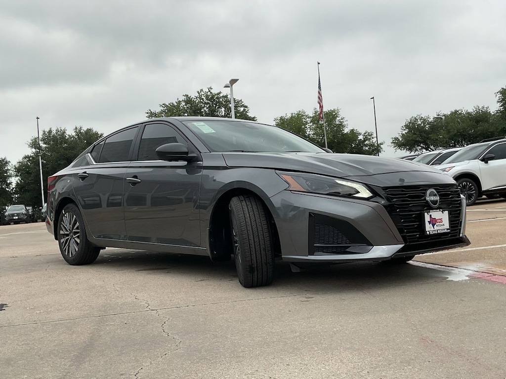 New 2026 Nissan Altima SV Sedan