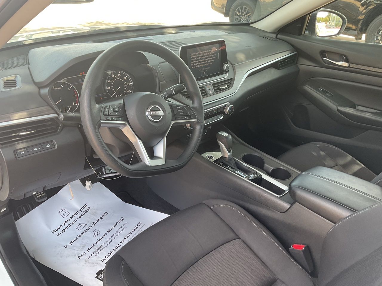 2025 Nissan Altima SV - Photo 12