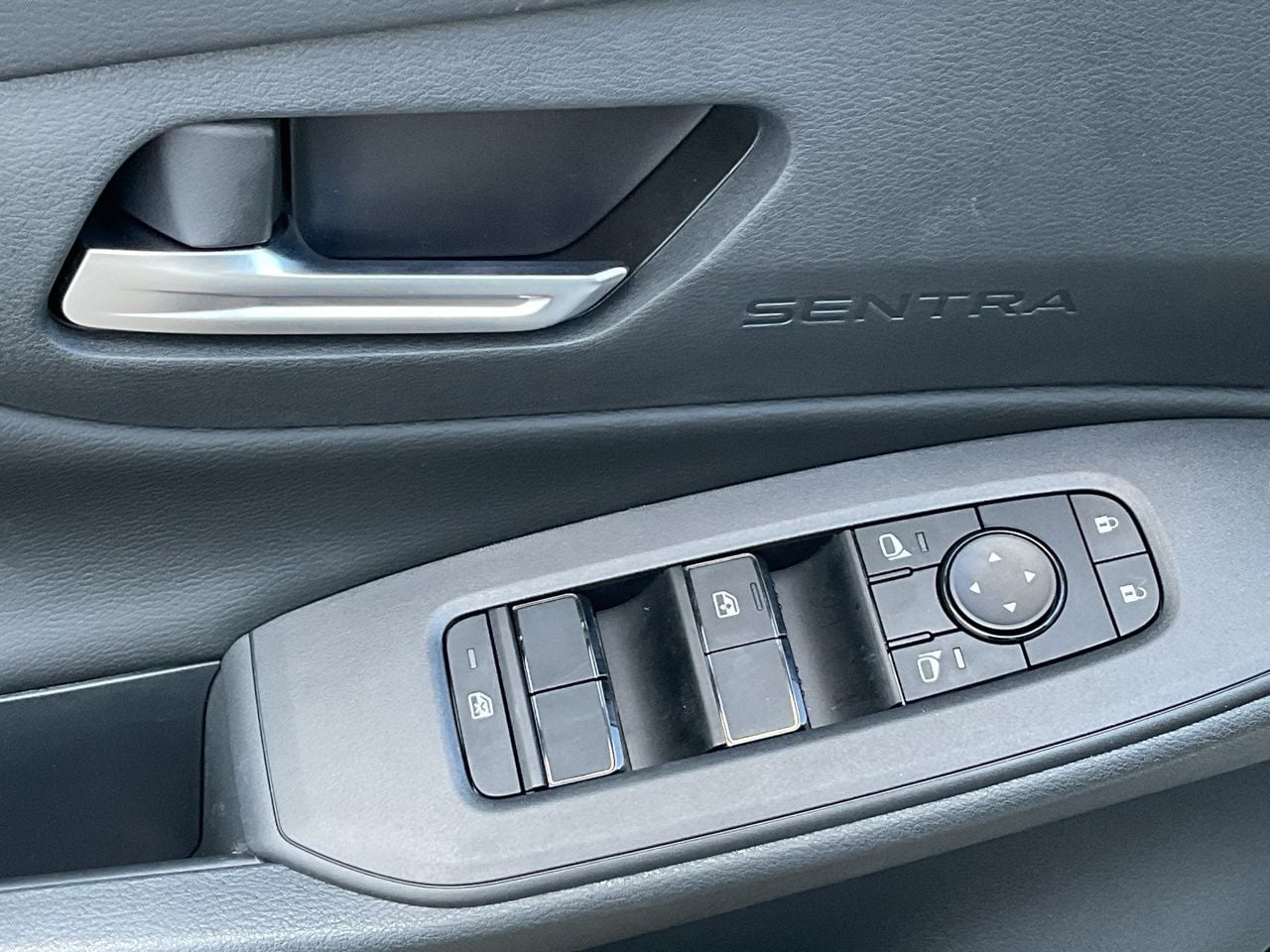 2026 Nissan Sentra SV - Photo 11