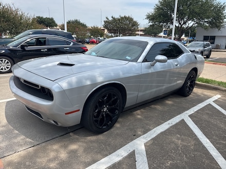 2020 Dodge Challenger SXT Coupe