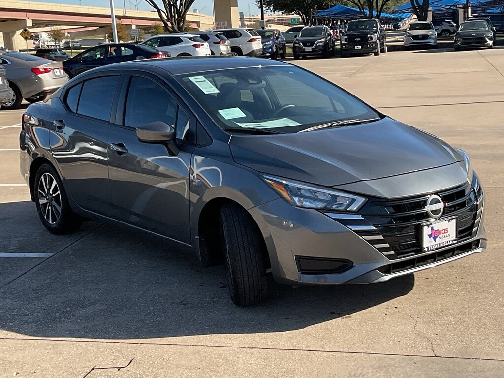 New 2025 Nissan Versa 1.6 SV Sedan