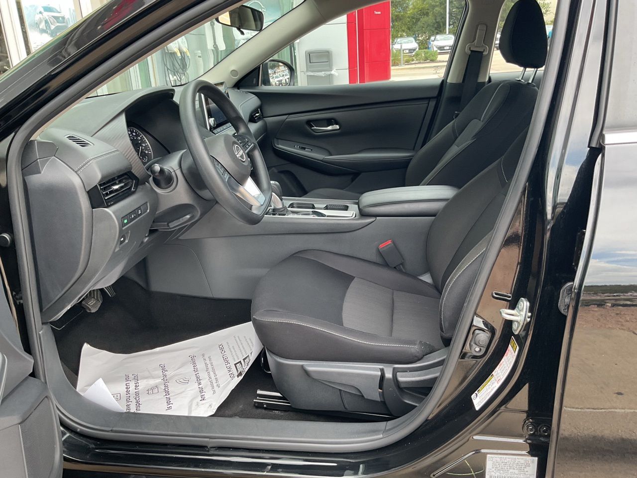 2025 Nissan Sentra SV - Photo 8