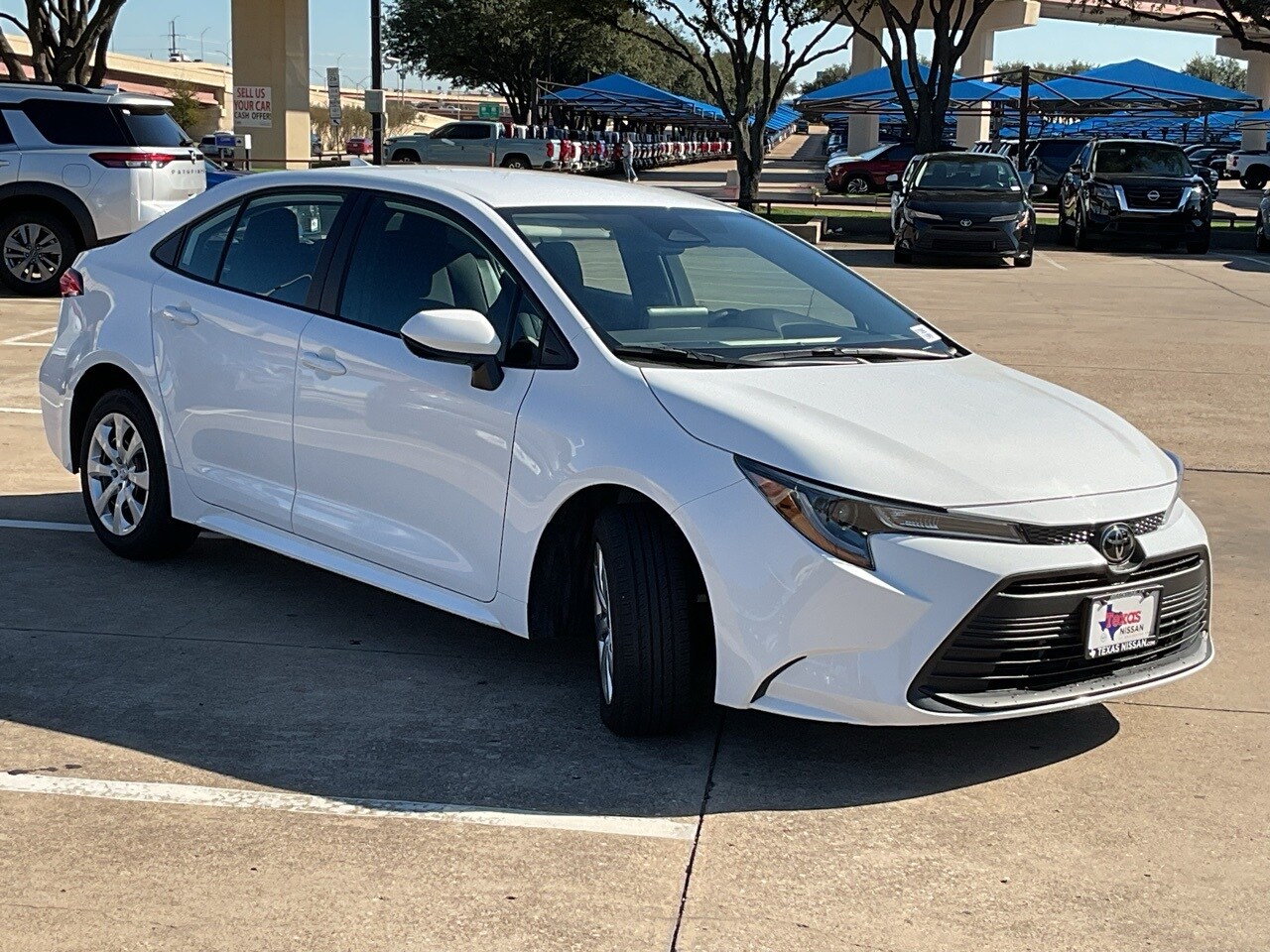 2024 Toyota Corolla LE photo 4