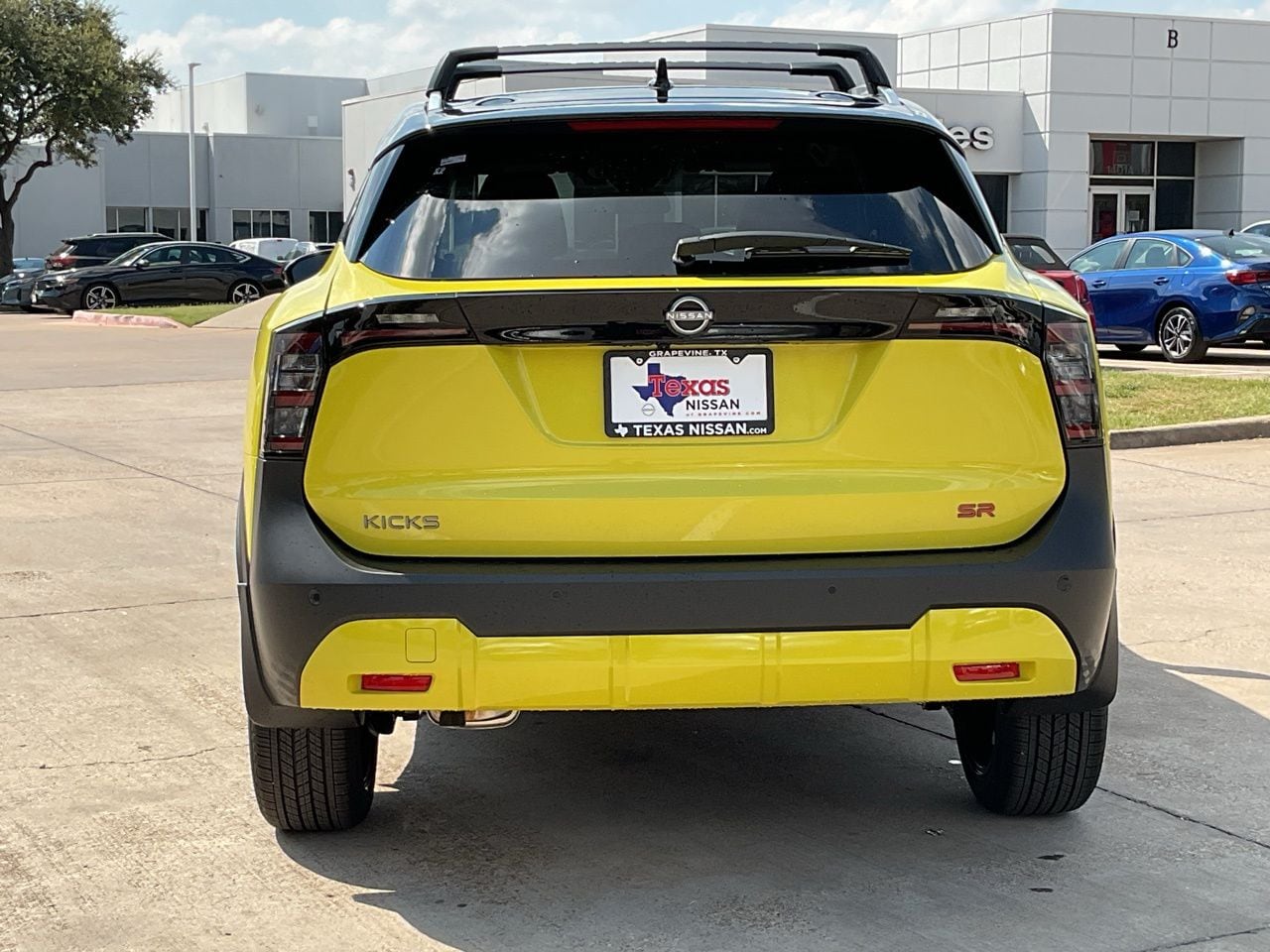 2026 Nissan KICKS SR - Photo 6