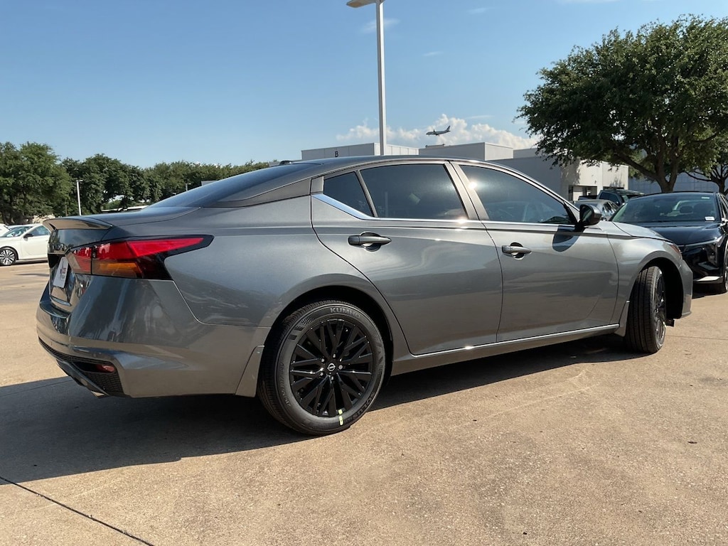New 2026 Nissan Altima SV Sedan