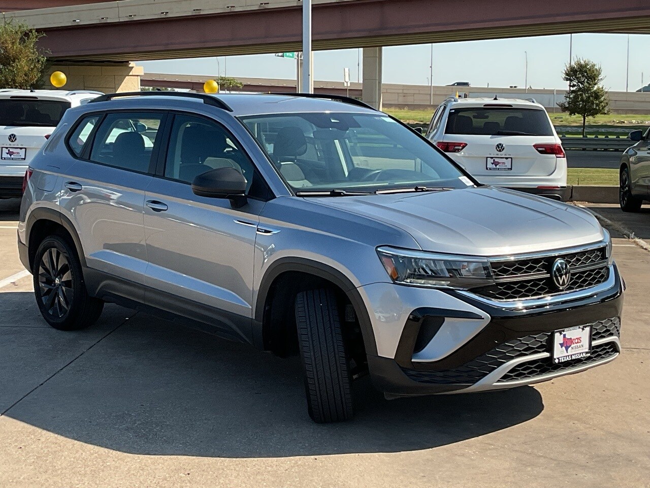 2024 Volkswagen Taos S photo 4