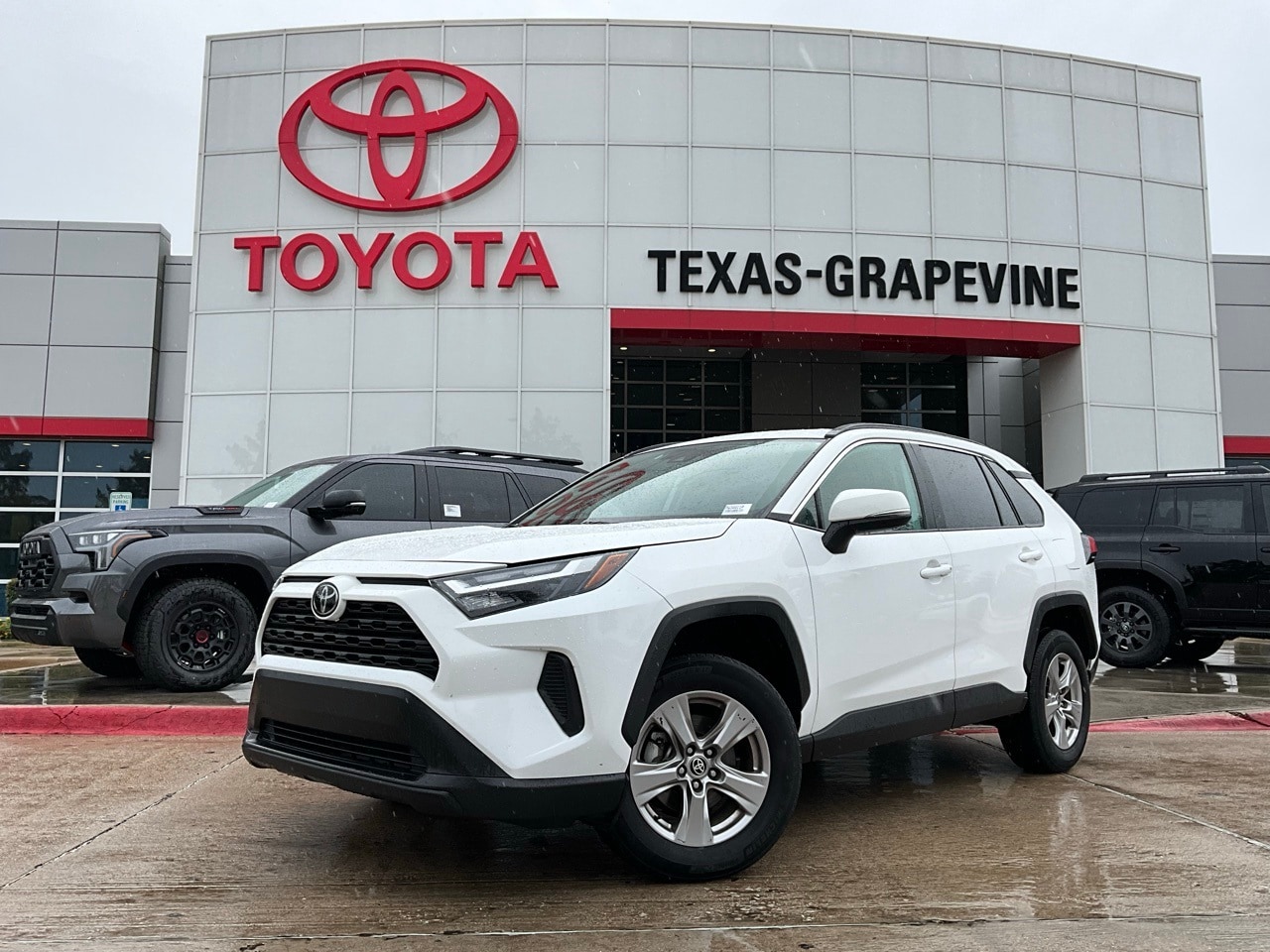 Used 2023 Toyota RAV4 XLE with VIN 2T3P1RFV7PW344112 for sale in Grapevine, TX