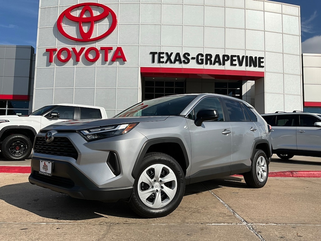 New 2025 Toyota RAV4 LE SUV