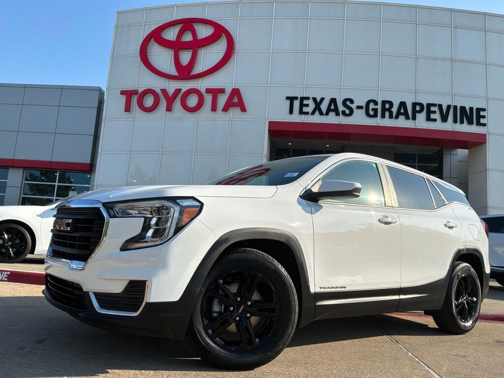 Used 2024 GMC