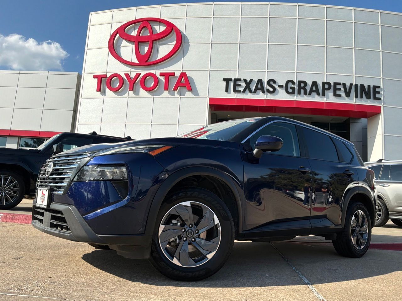 Used 2025 Nissan Rogue SV SUV