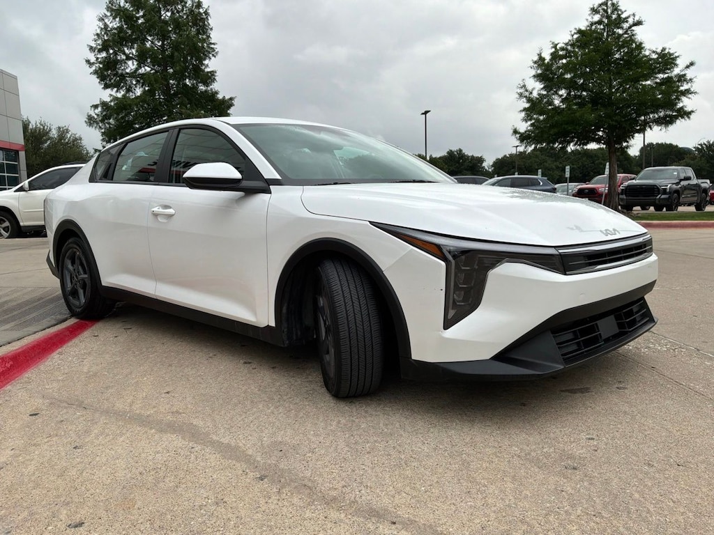 Used 2025 Kia K4 LXS Sedan