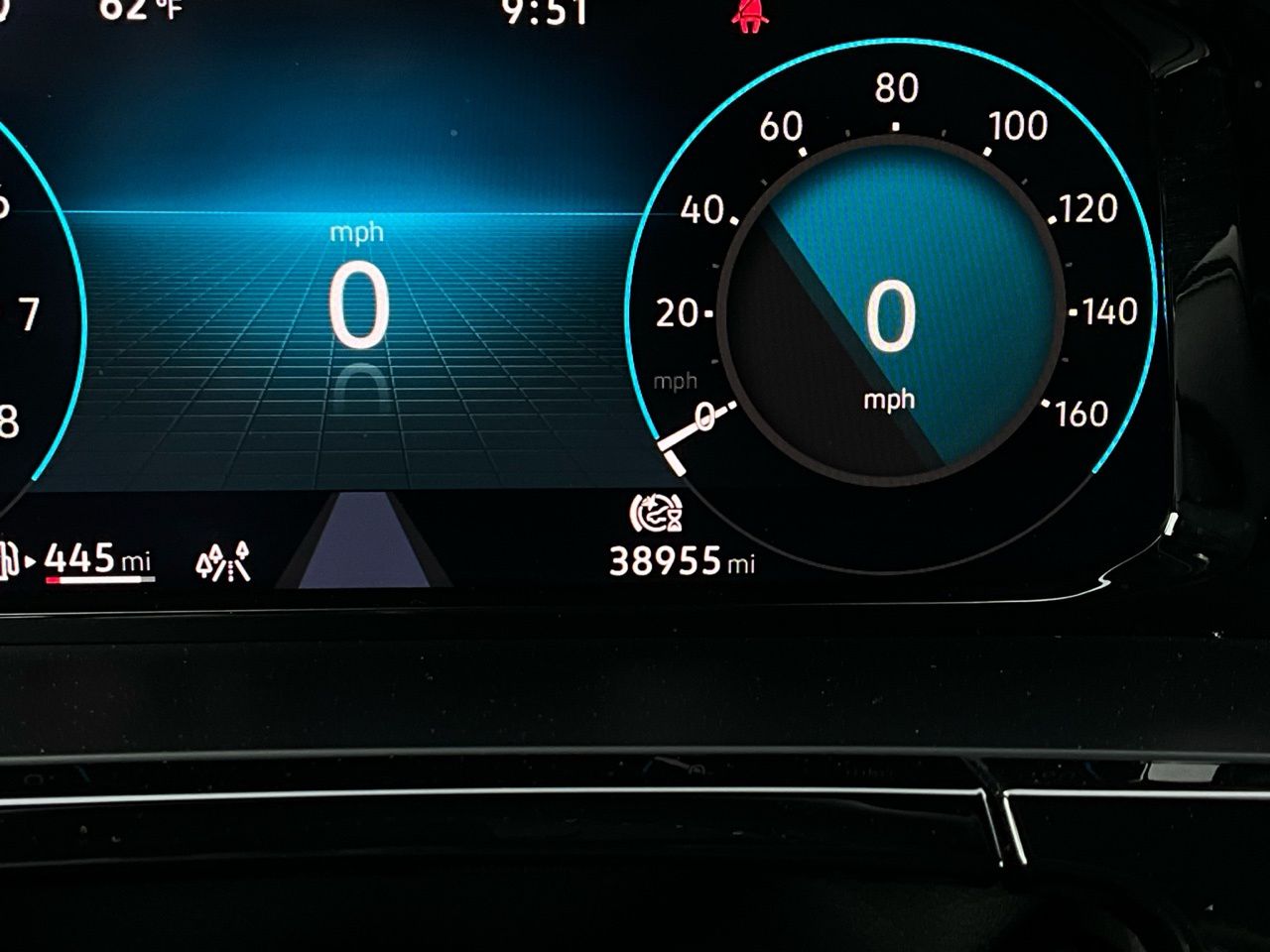 2025 Volkswagen Atlas Cross Sport SE w/Tech - Photo 39