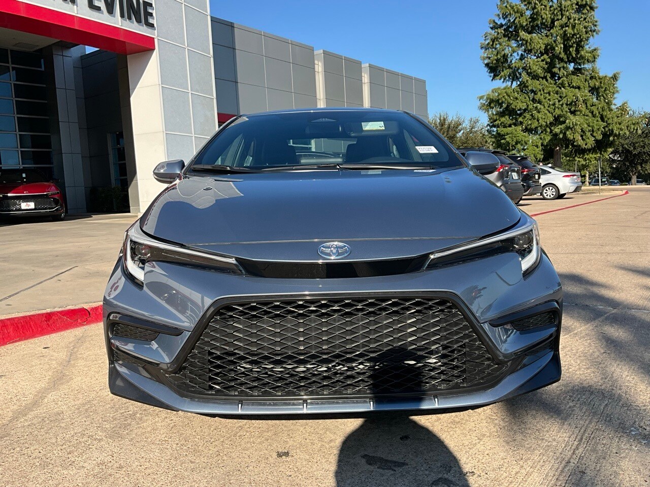 2025 Toyota Corolla SE photo 3