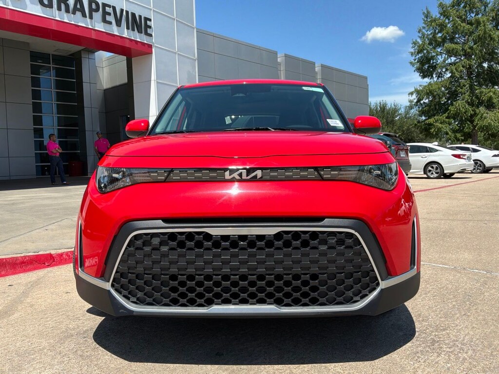 Used 2025 Kia Soul LX Hatchback