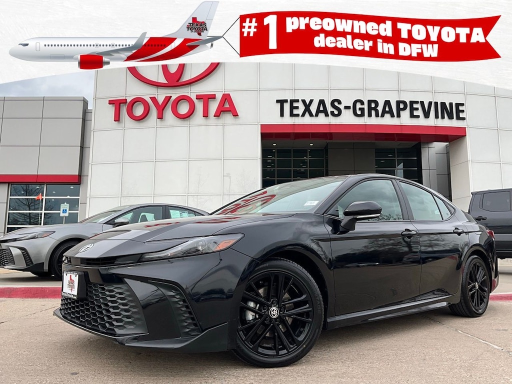 Used 2025 Toyota Camry SE Sedan