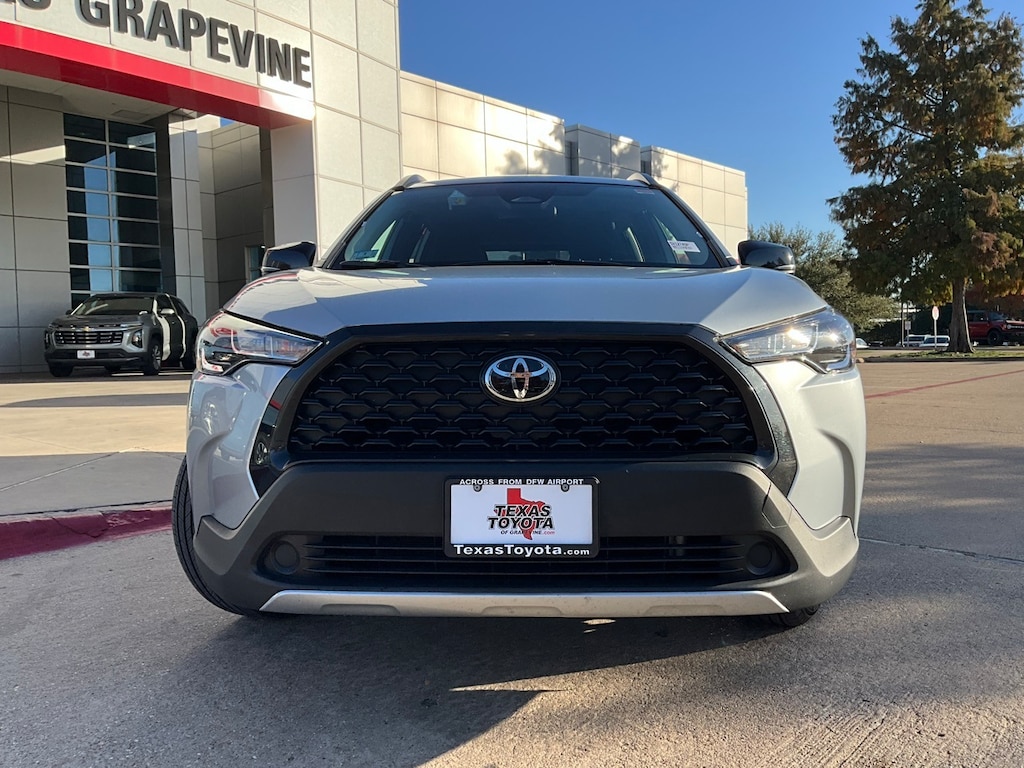 Used 2025 Toyota Corolla Cross LE SUV