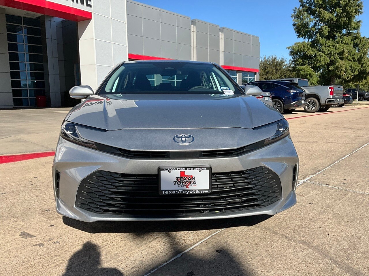 2025 Toyota Camry LE photo 3