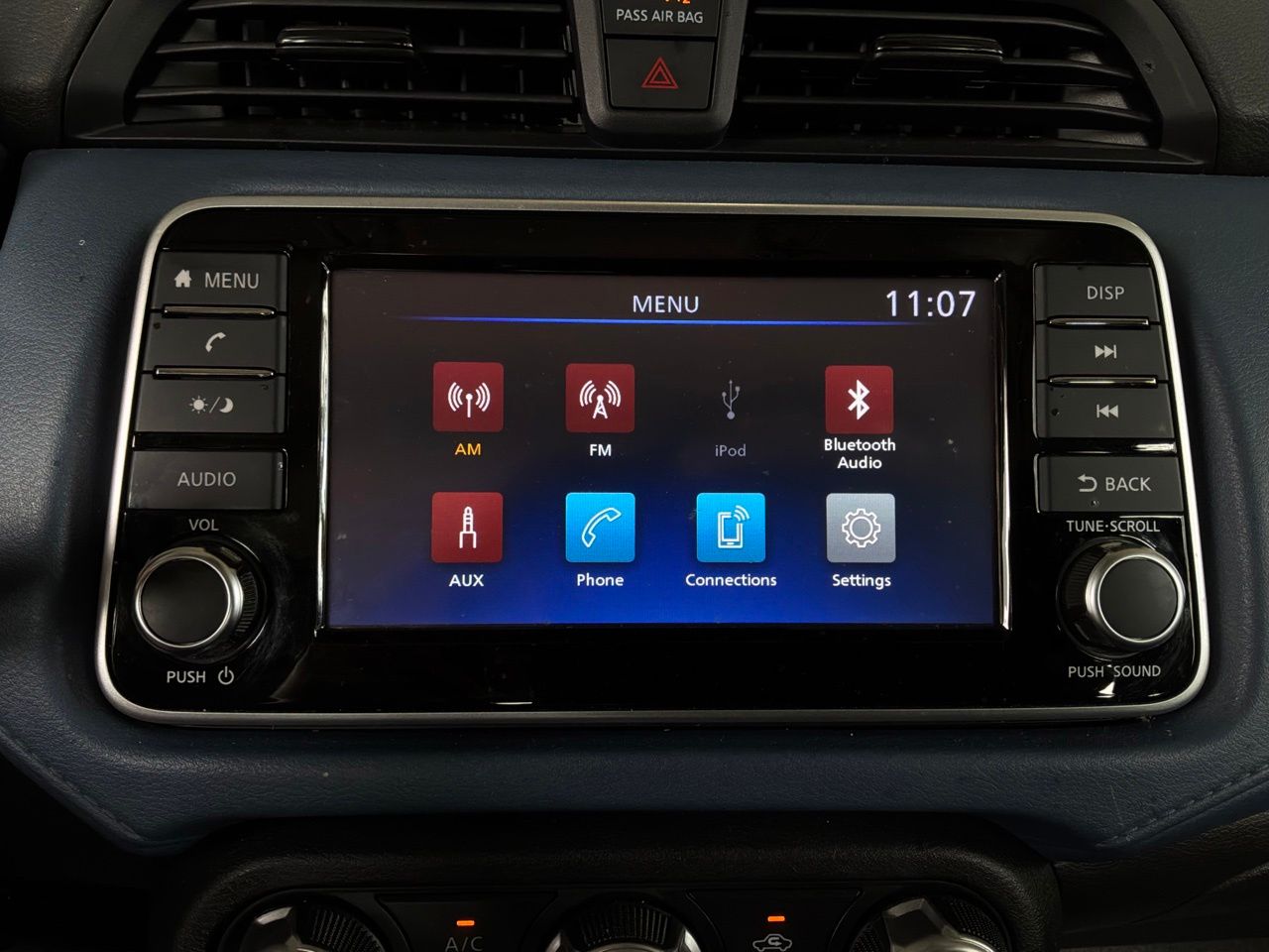 2025 Nissan Versa Sedan SV - Photo 27