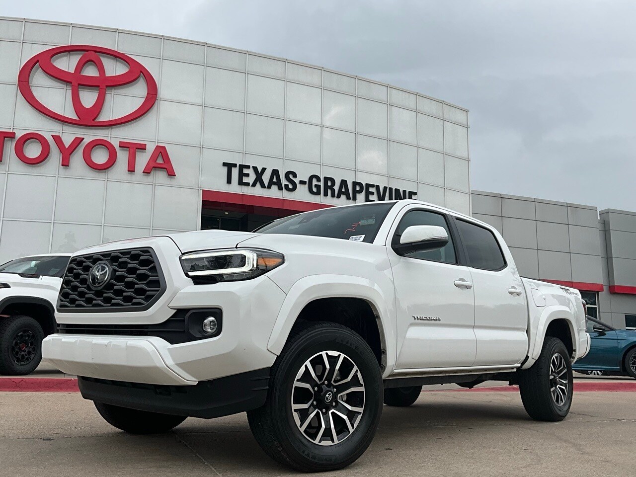 Used 2023 Toyota Tacoma TRD Sport with VIN 3TMAZ5CN6PM209300 for sale in Grapevine, TX