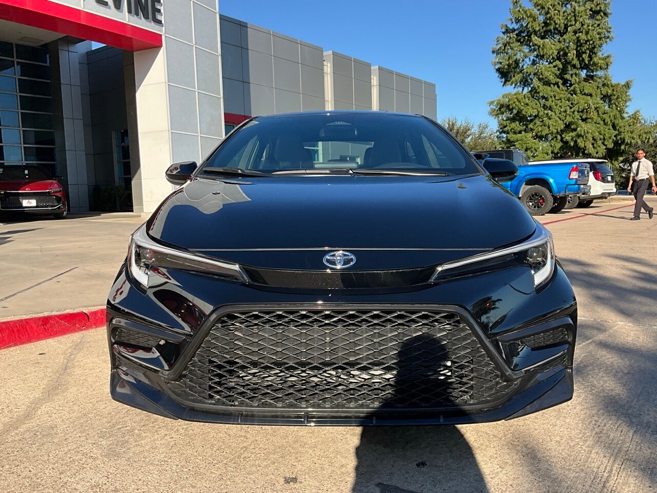 2025 Toyota Corolla SE photo 3