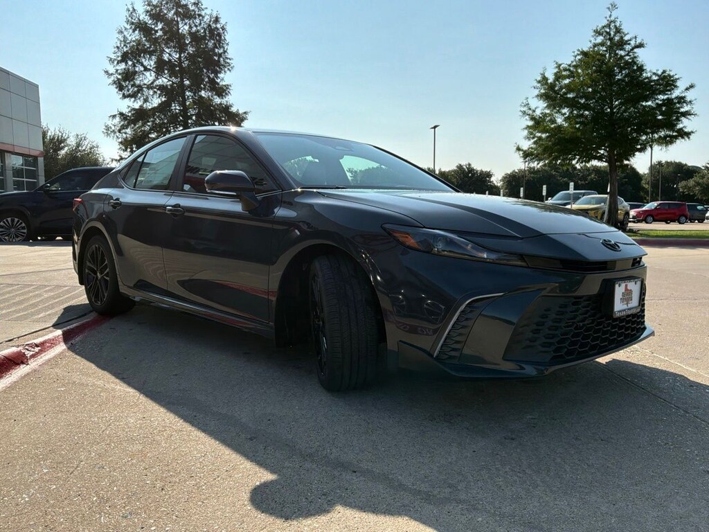 New 2026 Toyota Camry SE Sedan