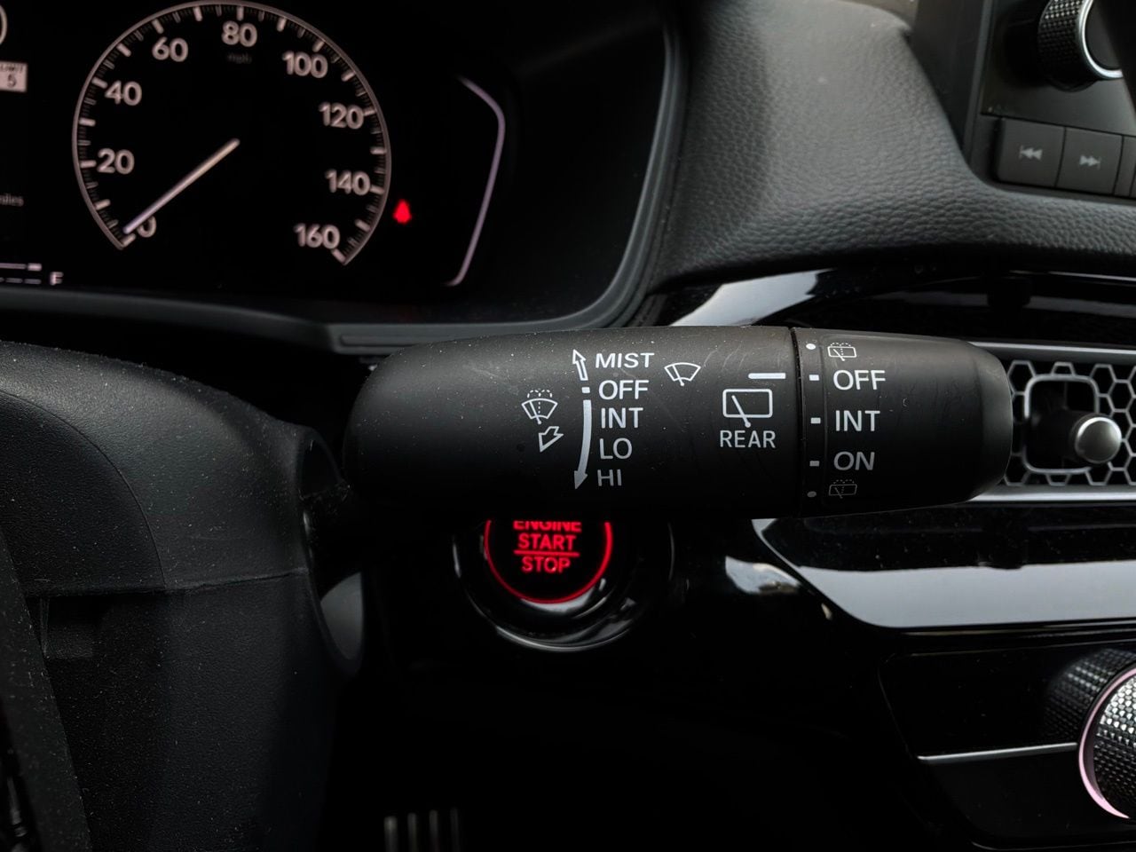 2025 Honda Civic Hatchback Sport - Photo 33