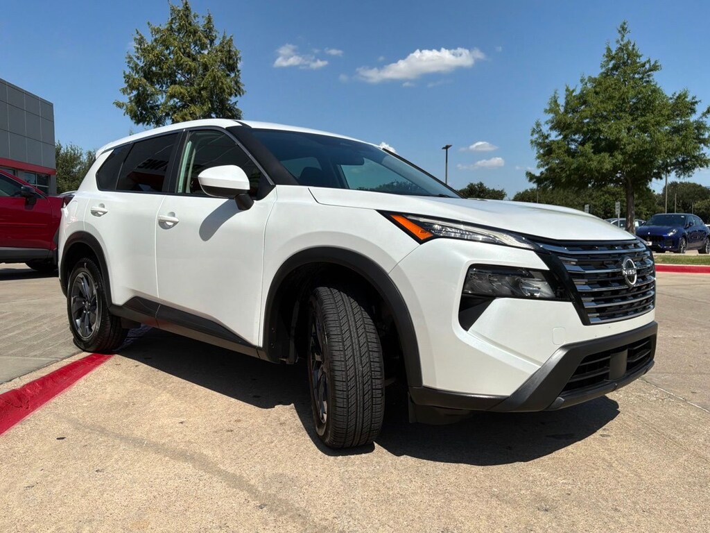 Used 2025 Nissan Rogue SV SUV