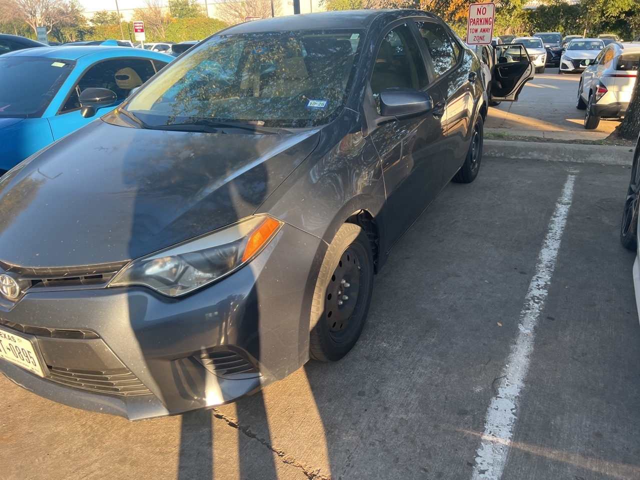 2015 Toyota Corolla LE's photo