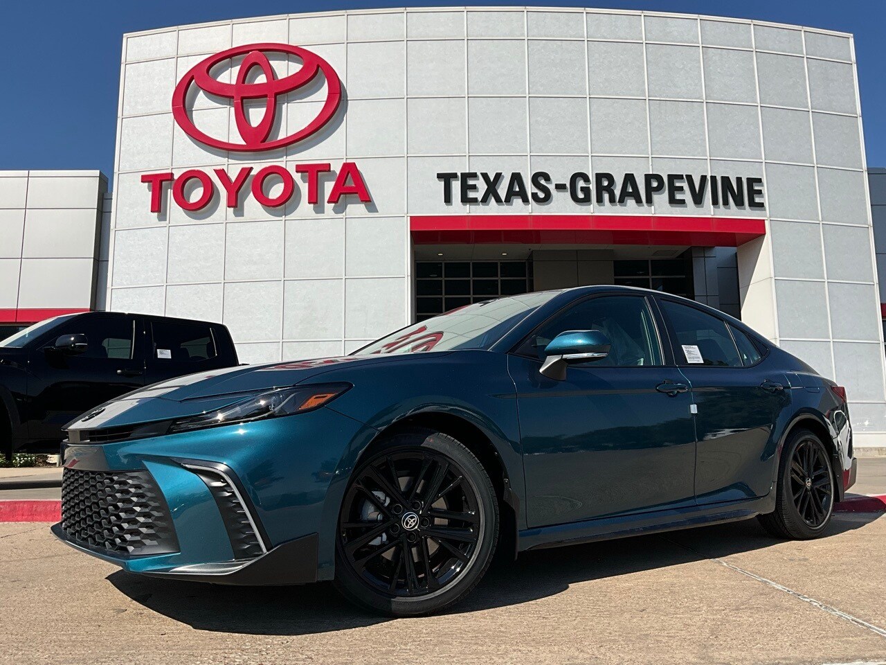2026 Toyota Camry SE photo 2