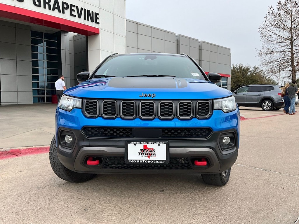 Used 2025 Jeep Compass Trailhawk SUV