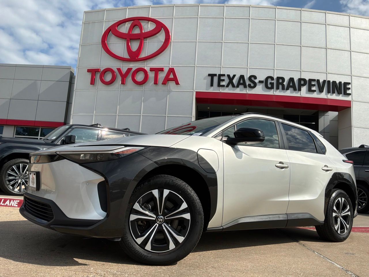 Used 2023 Toyota bZ4X XLE with VIN JTMABACA1PA035773 for sale in Grapevine, TX